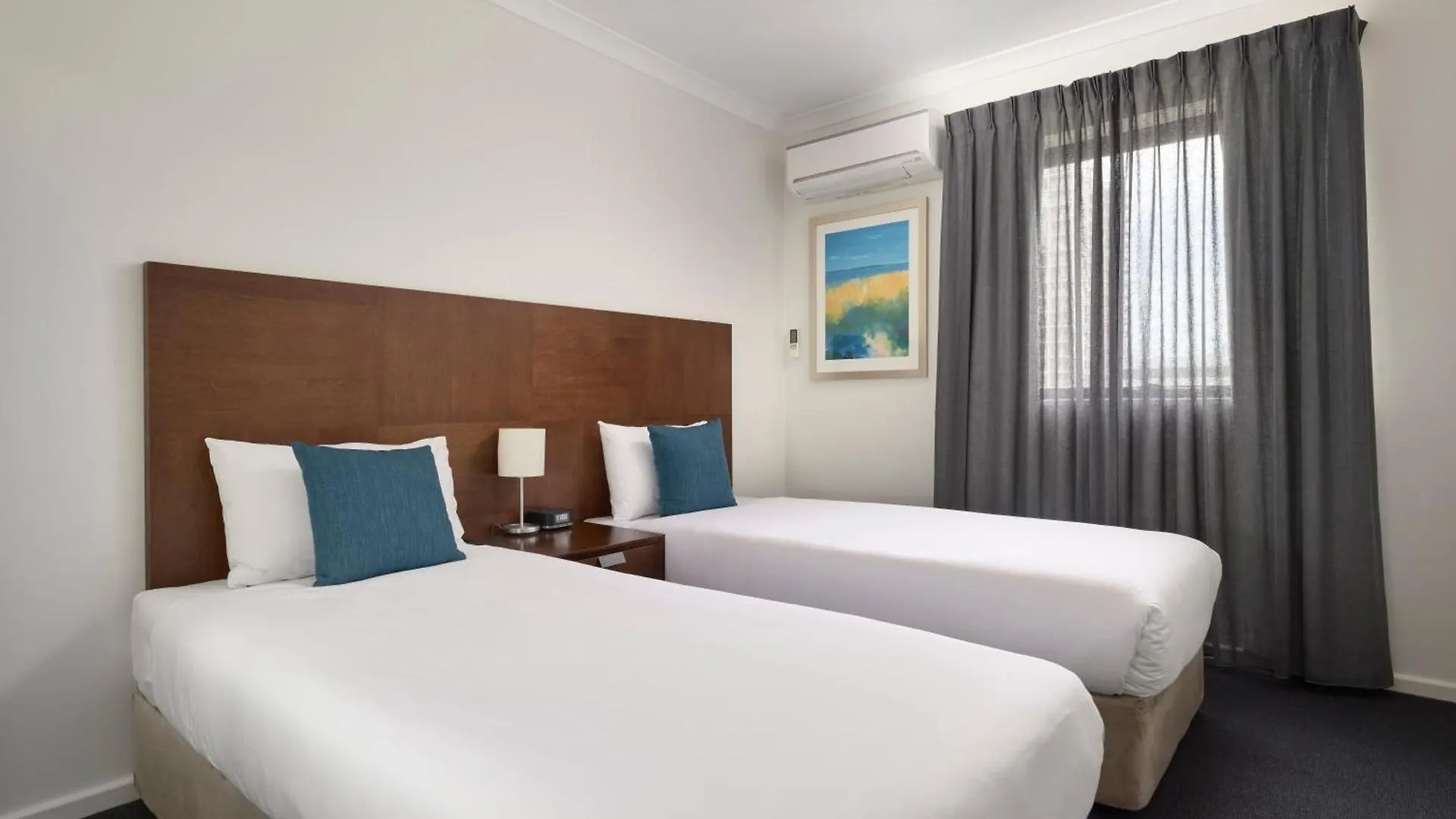 Quest West End Aparthotel Perth 4*,  Australia